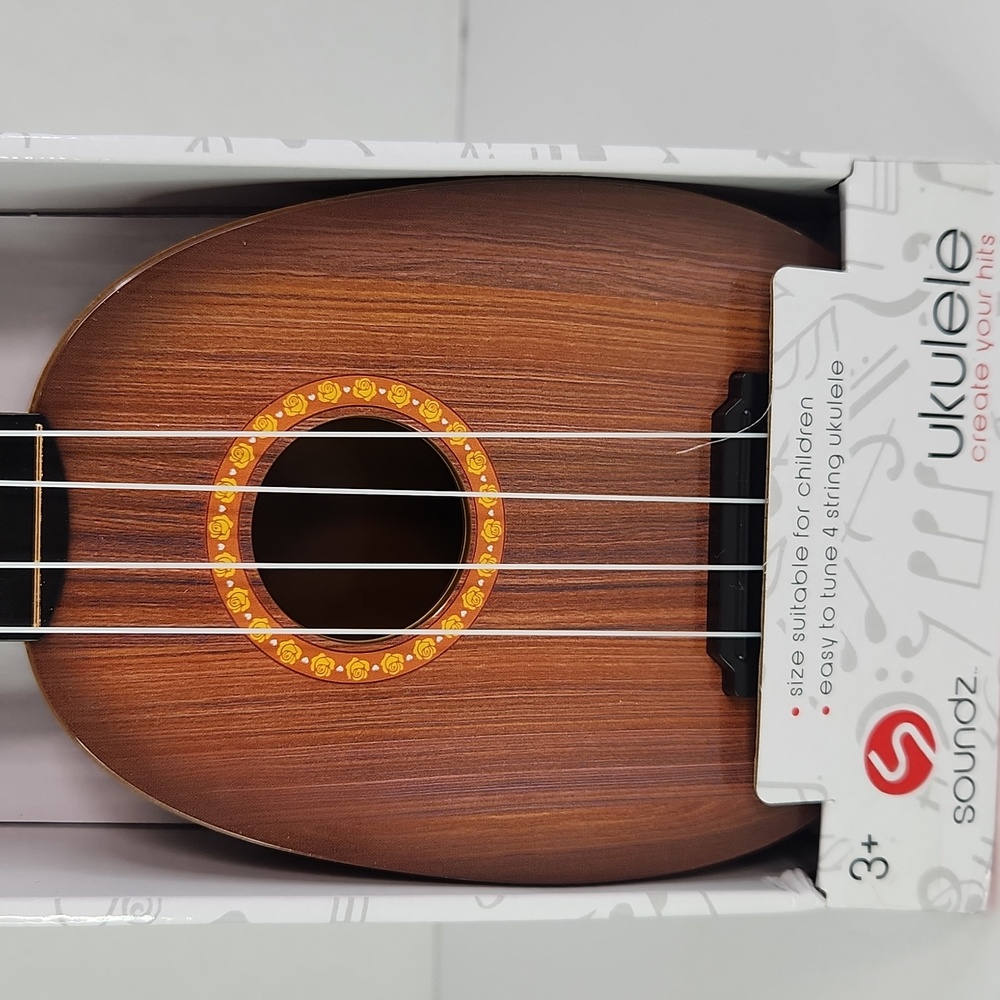 Sondz Ukulele with White 4 Strings Toy New - Picture 2 of 5